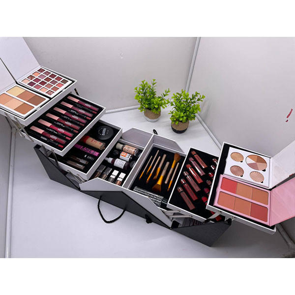 بوكس مجموعه من كارينا (4)